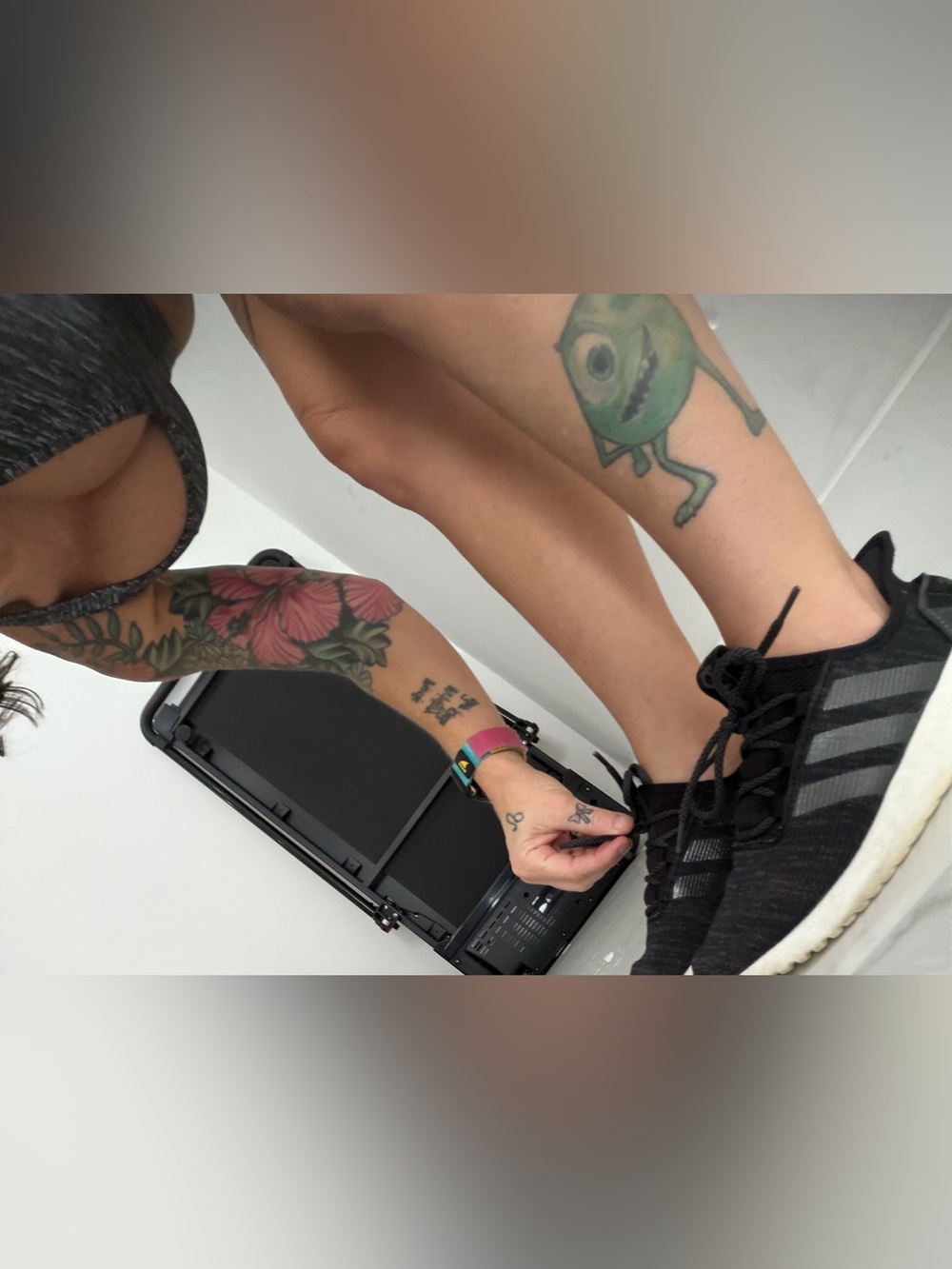 Women’s gym shoes